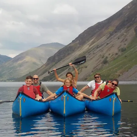 Cosy Glamping In The Valley - And Mega Pods