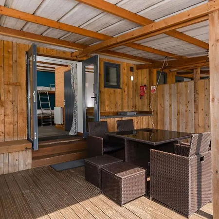 Cosy Glamping In The Valley - And Mega Pods Campsite *