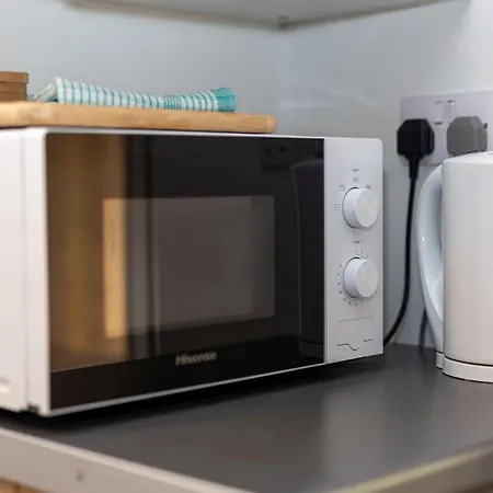 Cosy Glamping In The Valley - And Mega Pods Campsite *