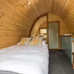 Cosy Glamping In The Valley - And Mega Pods Camping *