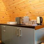 Camping Cosy Glamping In The Valley - And Mega Pods