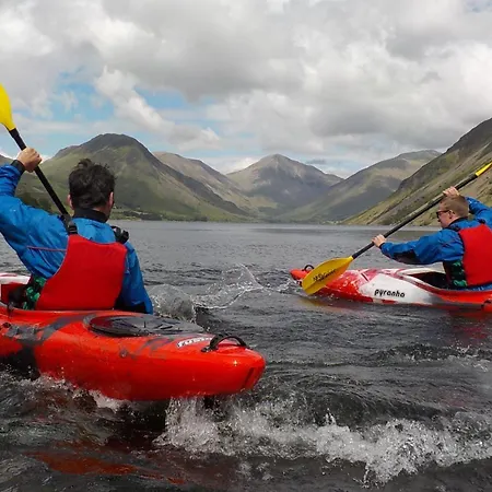 Cosy Glamping In The Valley - And Mega Pods Camping *