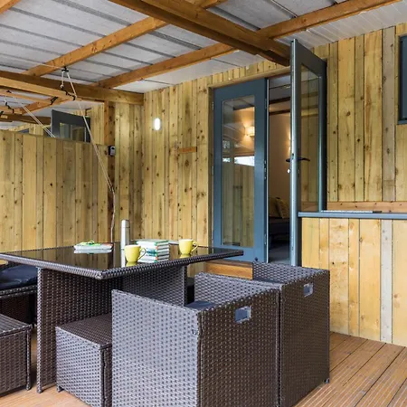 Camping Cosy Glamping In The Valley - And Mega Pods *