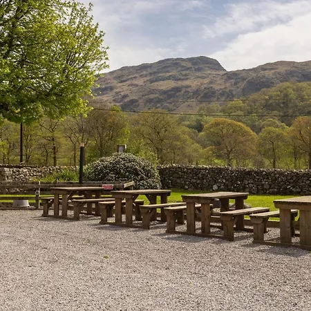 Cosy Glamping In The Valley - And Mega Pods *