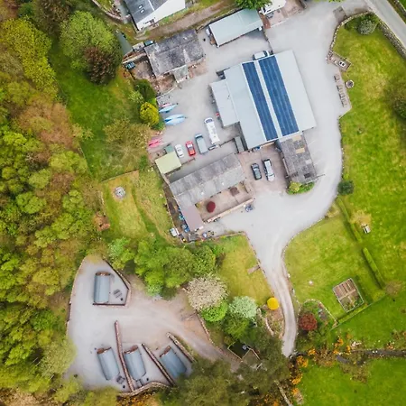 Camping Cosy Glamping In The Valley - And Mega Pods