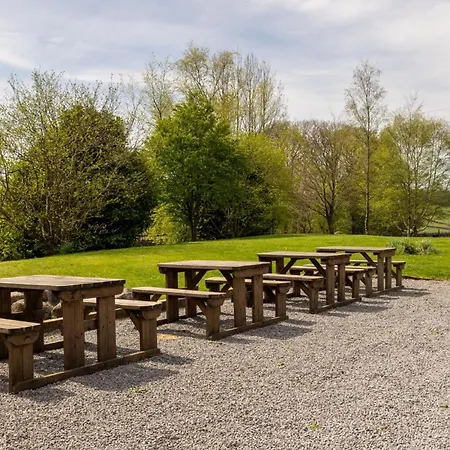 Cosy Glamping In The Valley - And Mega Pods Eskdale