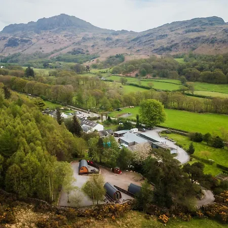 Cosy Glamping In The Valley - And Mega Pods