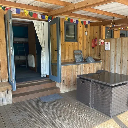 Cosy Glamping In The Valley - And Mega Pods Camping Eskdale