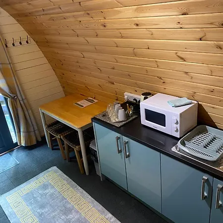 Cosy Glamping In The Valley - And Mega Pods Eskdale
