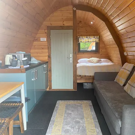 Cosy Glamping In The Valley - And Mega Pods Camping Eskdale