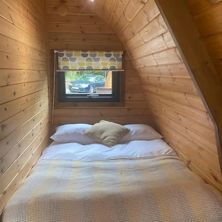 Cosy Glamping In The Valley - And Mega Pods Camping Eskdale