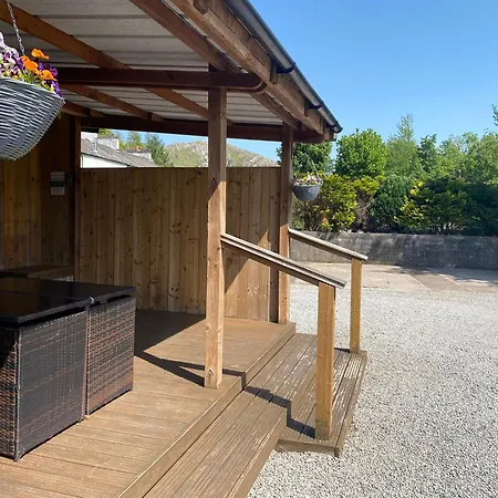 Cosy Glamping In The Valley - And Mega Pods Eskdale
