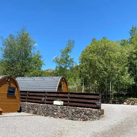 Cosy Glamping In The Valley - And Mega Pods