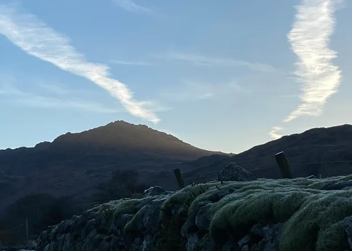 Cosy Glamping In The Valley - And Mega Pods * إسكاديل